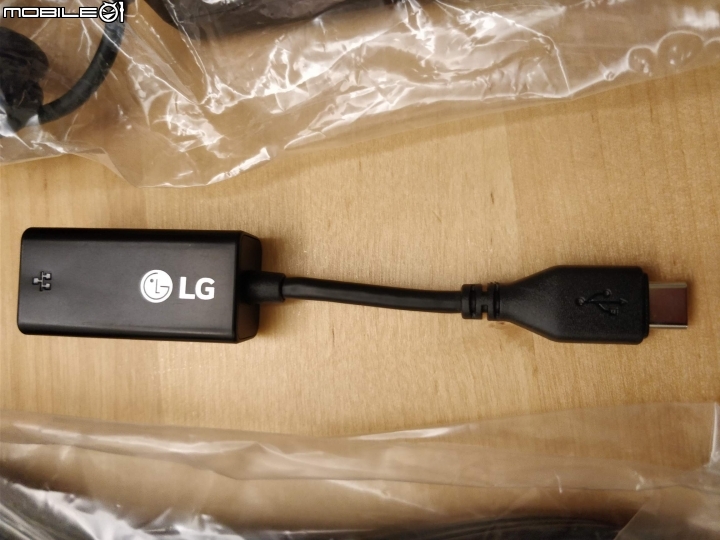 開箱 LG Gram 15Z980 i7-8550u 16g ram 1TB SSD