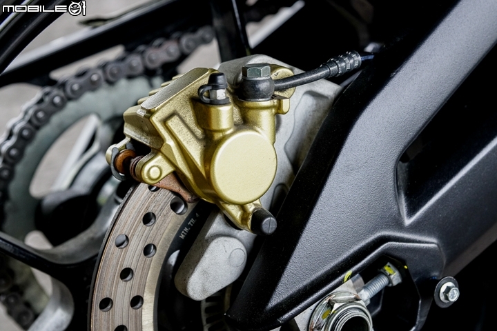 義血敏捷V缸街跑 aprilia SHIVER 900 試駕