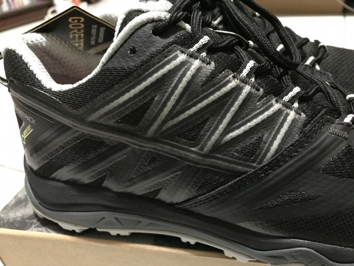 新入手The North Face北面男款深灰色戶外休閒鞋