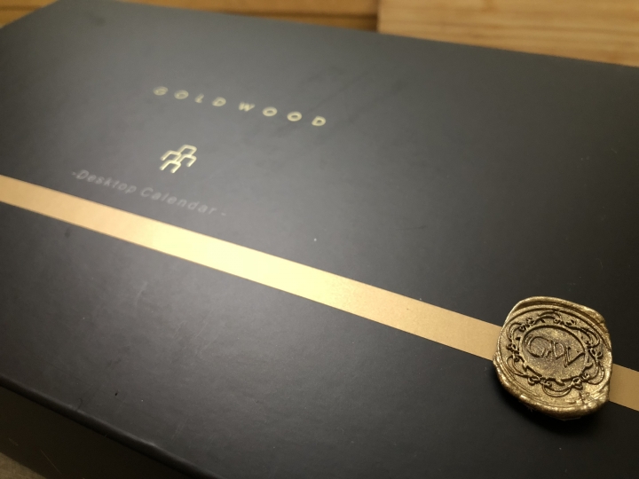 GOLD WOOD Design – Desktop Calendar 開箱