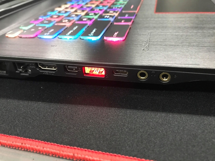 關於msi ge73vr 7rf 的出廠和耳機孔hifi和散熱問題