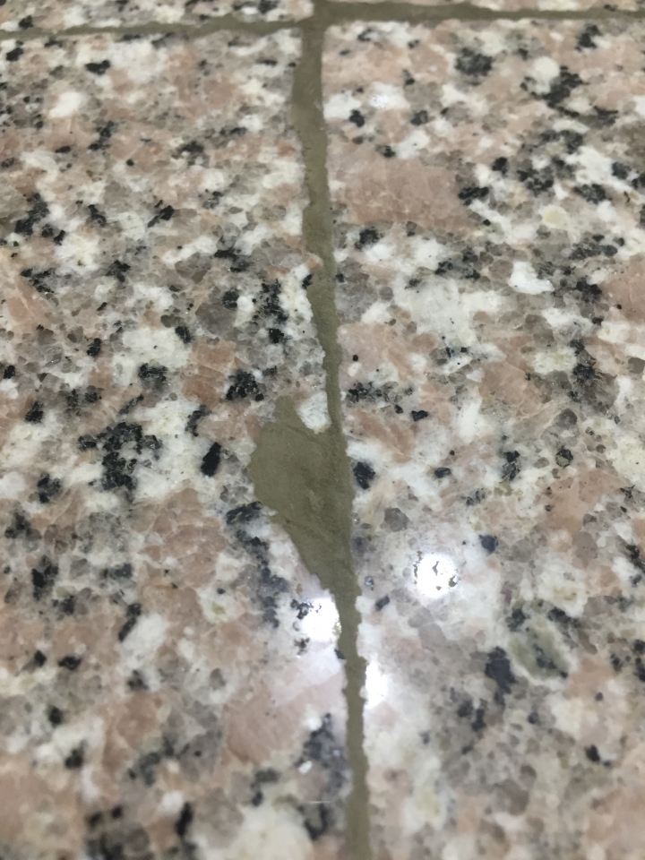 大理石表面沾到水泥