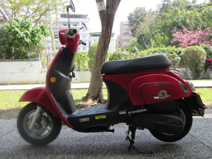 光陽 Kymco Many 110 2016仕樣 麗澤紅 騎乘心得、優缺點分享 (再次更新)