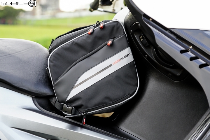大羊空間擴增 GIVI XStream XS318 龍骨包分享