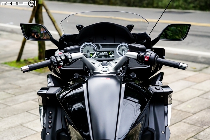 德系帶箱巡航者 BMW Motorrad K 1600 B試駕