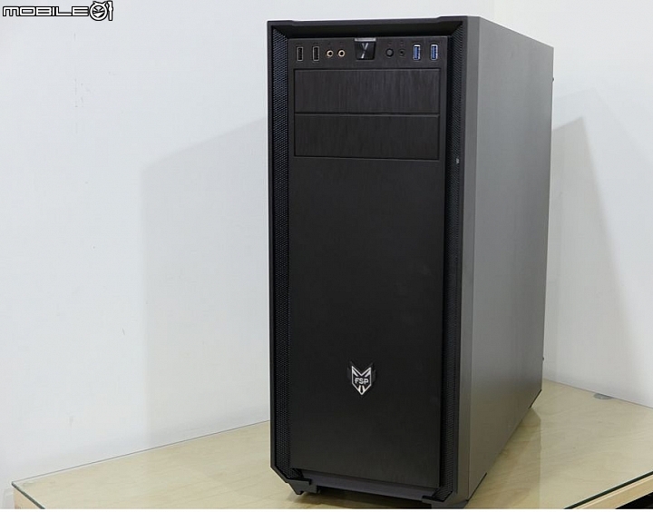 [開箱] 簡約設計風 FSP全漢CMT330悍使者ATX機殼