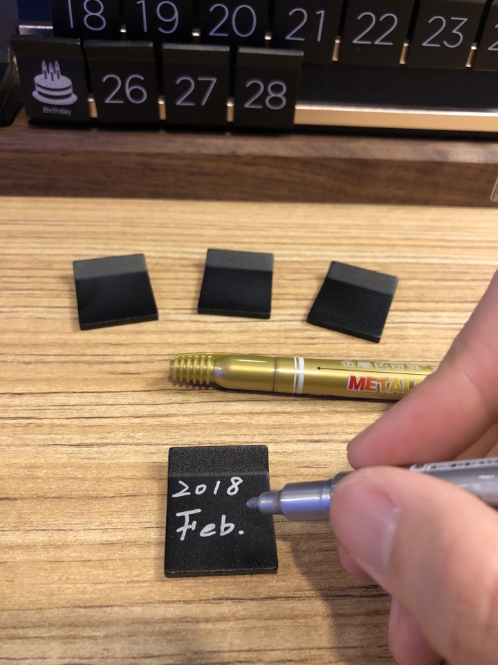 GOLD WOOD Design – Desktop Calendar 開箱