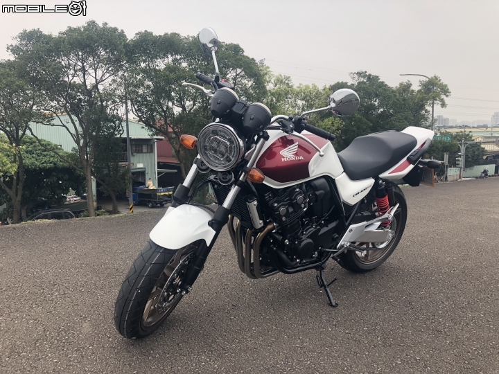 2018 CB400 SF ABS (3/26新增原廠中柱、原廠方型後視鏡）