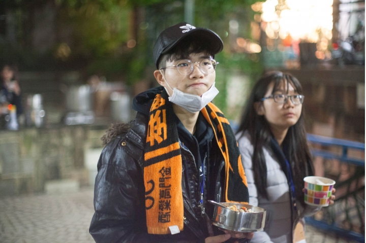(問題）永諾35mm vs canon 50mm stm