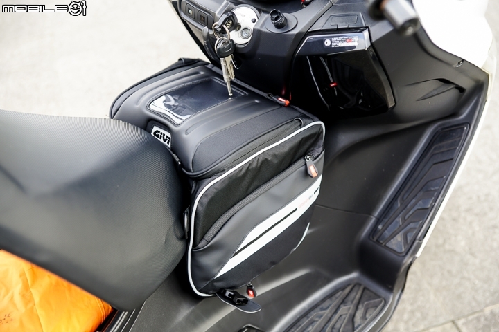 大羊空間擴增 GIVI XStream XS318 龍骨包分享