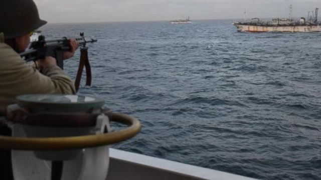 【非法捕魚】中國漁船闖阿根廷 圖撞海警船遭掃射2018/02/25