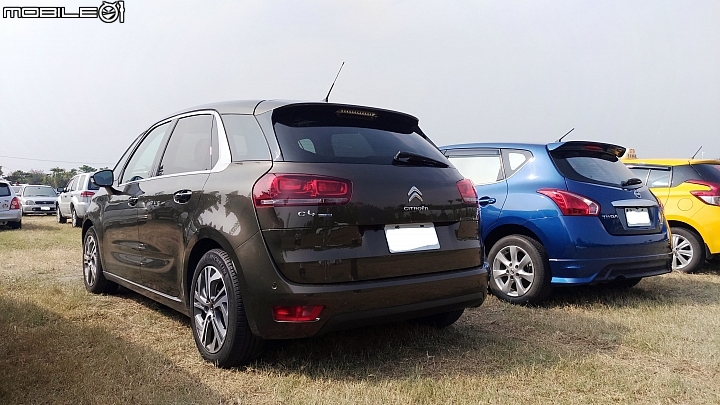 終於一圓自己的法國夢~~Citroen C4 Picasso 2.0