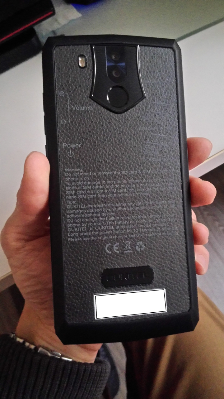 11000MAH 奇葩手機簡單開箱