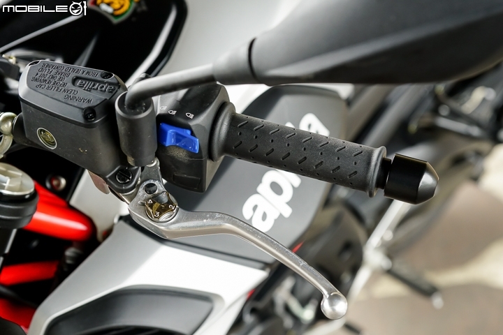 義血敏捷V缸街跑 aprilia SHIVER 900 試駕