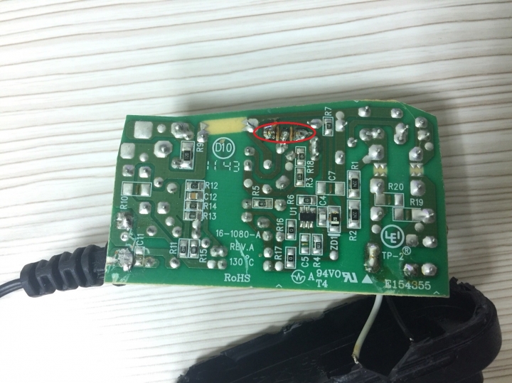 如何修理 12V 變壓器/電源供應器?