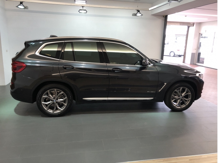 BMW G01 X3 開箱