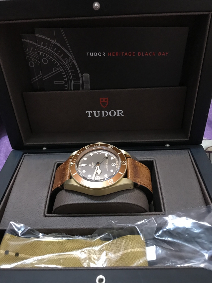 開箱 小勞弟tudor青銅錶～