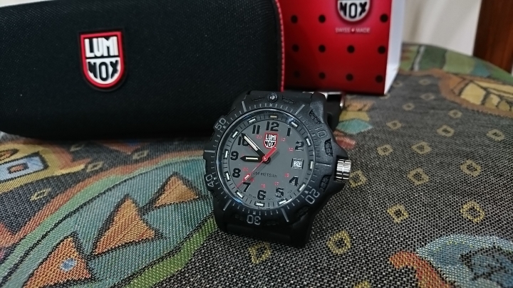 分享： LUMINOX 雷明時 BLACK OPS CARBON 8882 特警系列