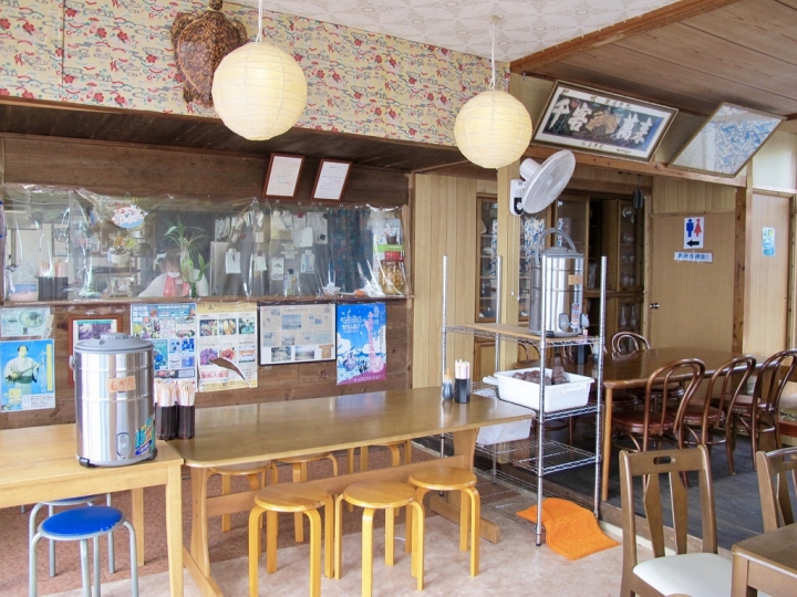 【Okinawa.走跳】古宇利島大啖海鮮丼、心型岩與百年古家大家美味Agu豬