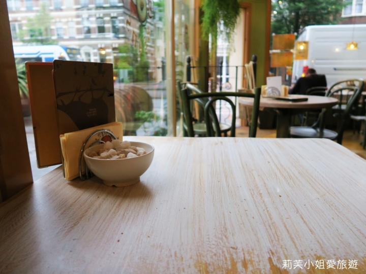 [美食] 荷蘭連鎖早餐貝果咖啡館 Bagels and Beans