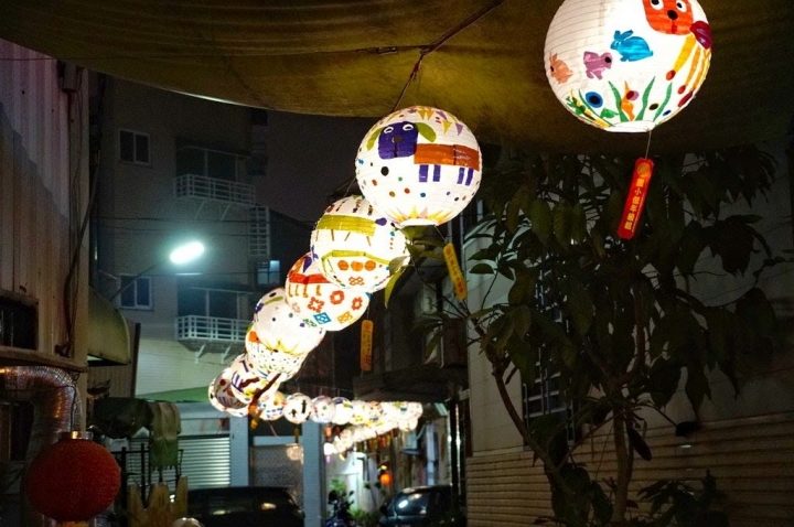 [台南][中西區] 2018普濟殿花燈展-佇廟埕點燈x主燈「台灣犬旺」