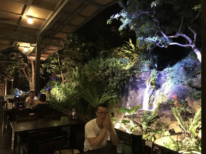 【Okinawa.走跳】古宇利島大啖海鮮丼、心型岩與百年古家大家美味Agu豬