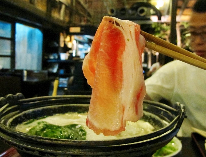 【Okinawa.走跳】古宇利島大啖海鮮丼、心型岩與百年古家大家美味Agu豬