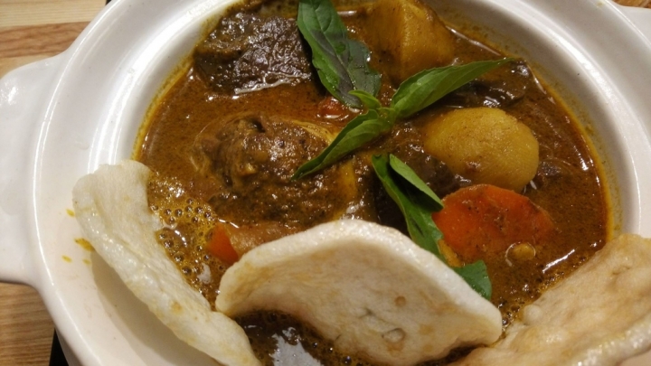 [食評]誠記永吉店新菜登場--越南咖哩雞腿法國麵包