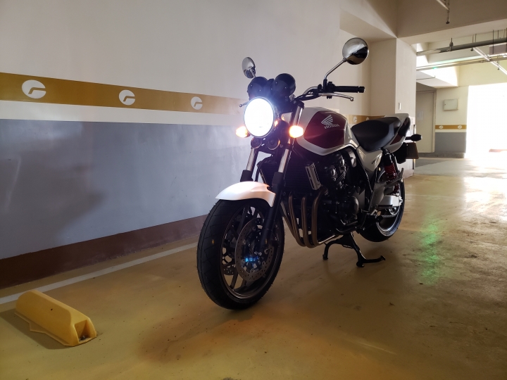 2018 CB400 SF ABS (3/26新增原廠中柱、原廠方型後視鏡）