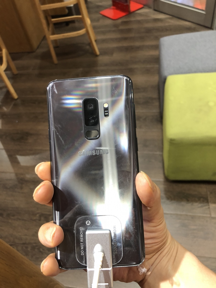 S9+Titanium grey 實機圖分享