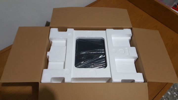 Edifier C2V 喇叭簡易開箱分享