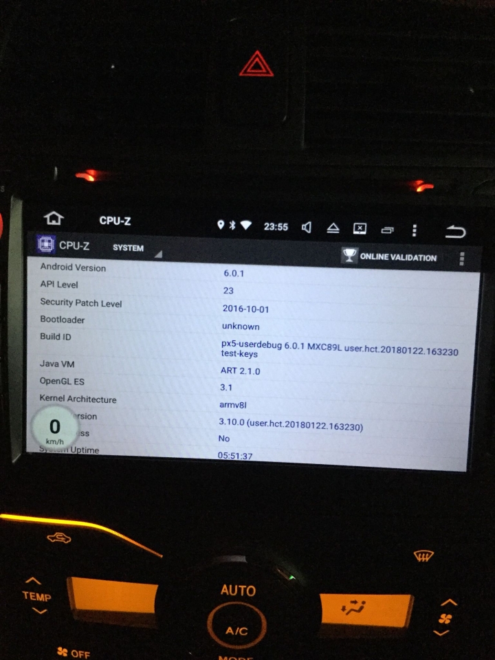 買了一台八核心的車機?