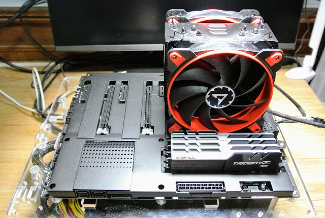 NZXT N7 Z370 潮主板 輕開箱 輕測試!