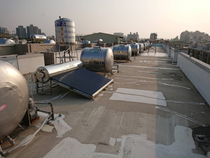 頂樓地板漏水這樣有解嗎？