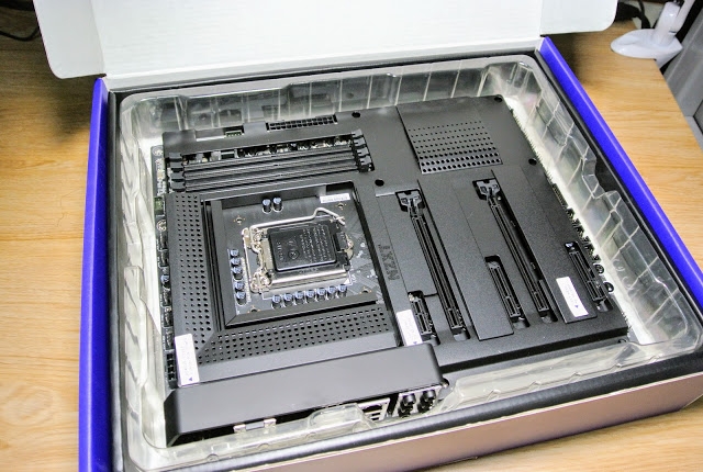 NZXT N7 Z370 潮主板 輕開箱 輕測試!