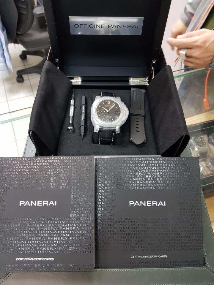 Panerai Pam1312 和 Pam1359 的比較