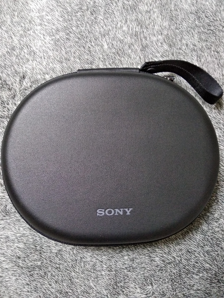 [開箱文]SONY WH-1000XM2