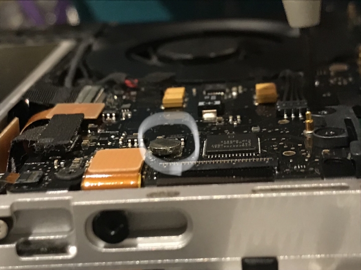 2009 Mac book 無法開機｛關鍵技術求援｝歡迎高手