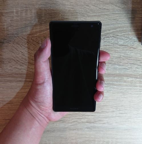 【心得】再見了蘋果~SONY XPERIA XZ2 小揚 開箱文