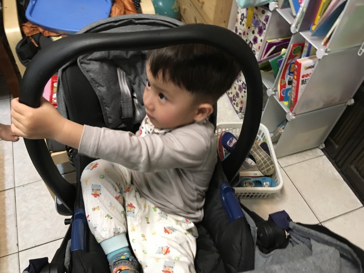 二寶家庭小車空間解決方案 PERO  Luce90 ISOFIX 安全座椅  Petalo 秒收推車(符合登機尺寸) 上篇 緣起與推車介紹(下篇安全座椅與總結待續)