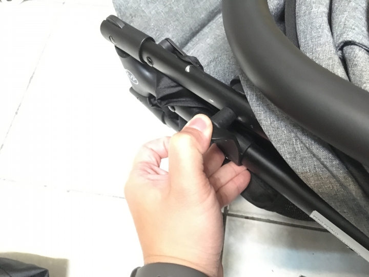 二寶家庭小車空間解決方案 PERO  Luce90 ISOFIX 安全座椅  Petalo 秒收推車(符合登機尺寸) 上篇 緣起與推車介紹(下篇安全座椅與總結待續)