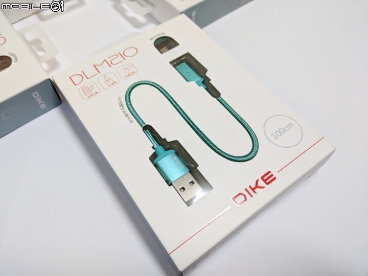 DIKE – ( Lightning Type-C Micro USB )磁吸充電線
