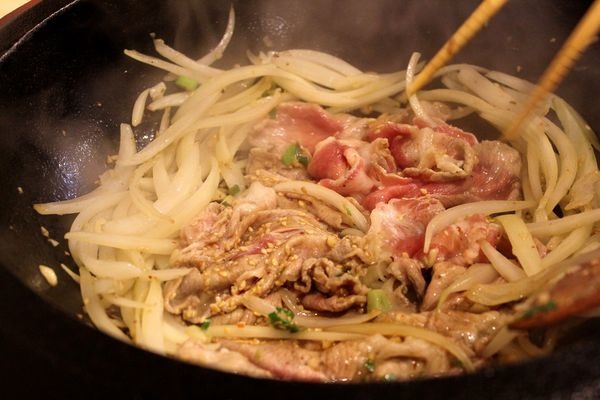 【桃園美食特輯】不讓其他縣市專美於前 來桃園必吃的3間石頭沙茶火鍋