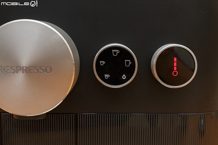 【開箱】沖煮咖啡更細膩 Nespresso Expert咖啡機