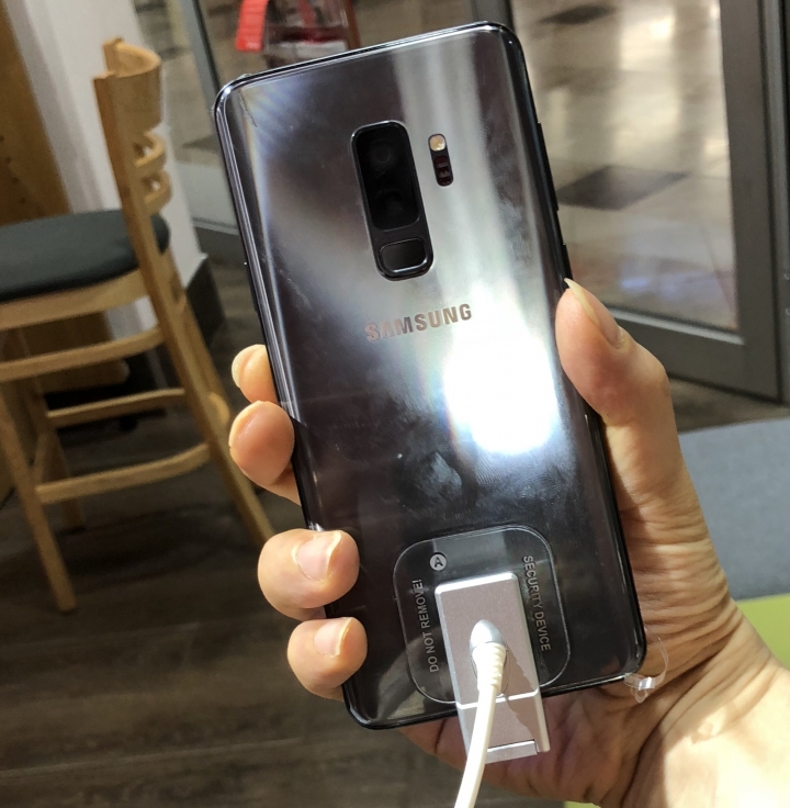 S9+Titanium grey 實機圖分享
