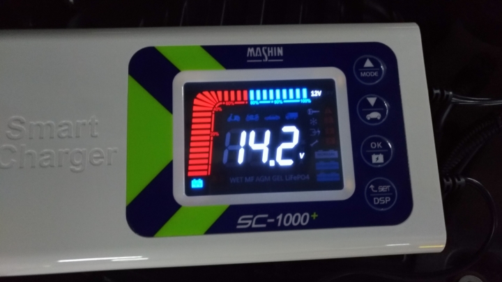 電瓶的守護神-麻新電子MASHIN SC-1000+ 智慧型(鉛酸/鋰鐵)雙模充電器開箱(圖多)