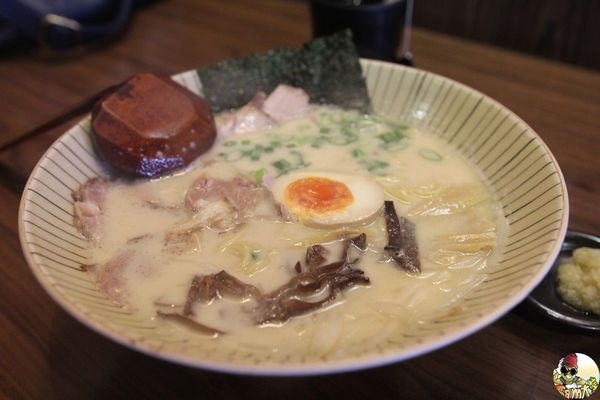 [食記] 桃園中壢 拉麵吧 (RamanBar) 學生推薦排隊美食