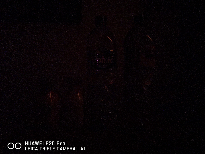 華為P20 Pro手持夜景試拍 驚不驚人自己看 (遞...)
