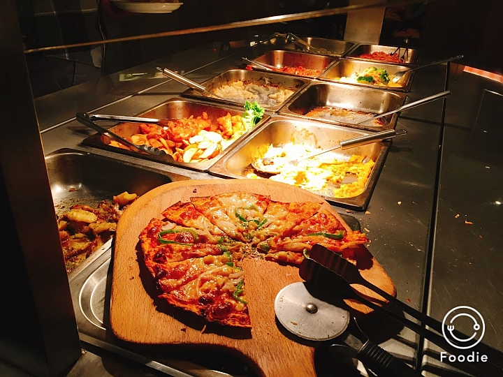【東京】CP值爆表集合夜景美食各種美好於一身 超夢幻浪漫吃到飽餐廳THE OVEN！