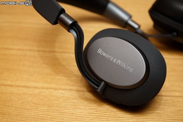 英倫降噪新血 Bowers & Wilkins PX 無線耳機試聽